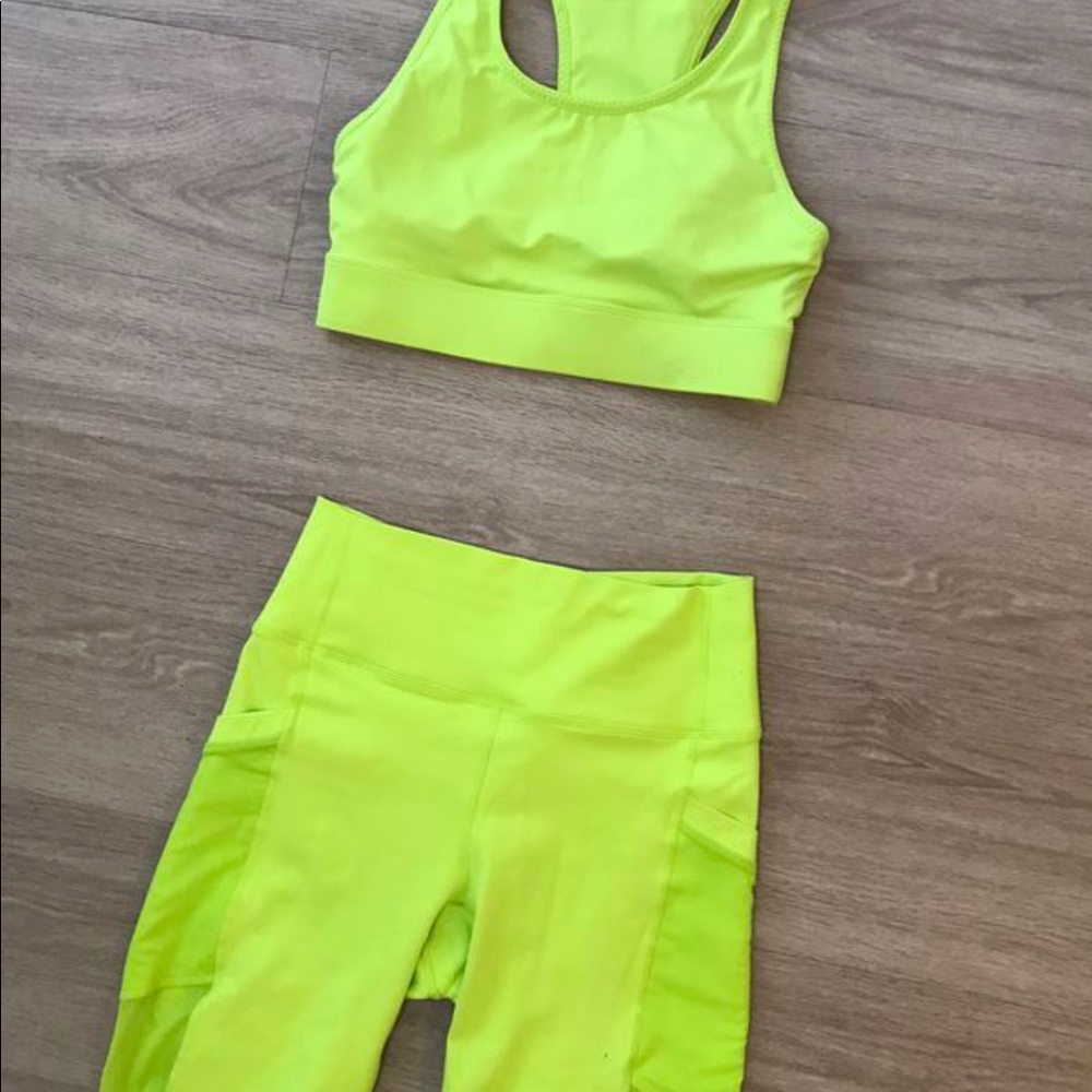 Fabletics workout set